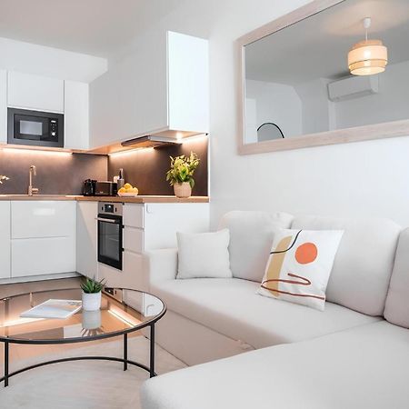 Cozy Appartement Plein Centre, Proche Gare/Plage Ментона Экстерьер фото