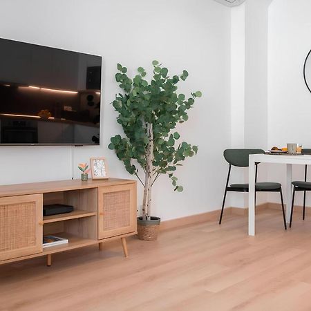 Cozy Appartement Plein Centre, Proche Gare/Plage Ментона Экстерьер фото